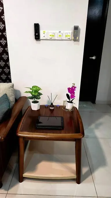 Novi Villa At Danga Bay, Jb City Centre, 2Br, 6 Pax, Wifi Johor Bahru